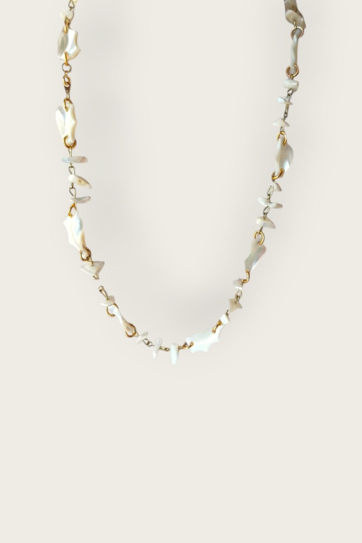 70's Mother of Pearl Shell Necklace