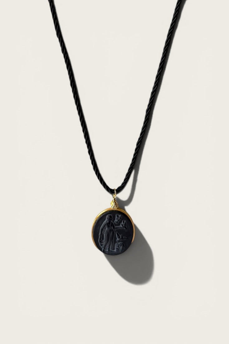 Vintage Cameo Necklace