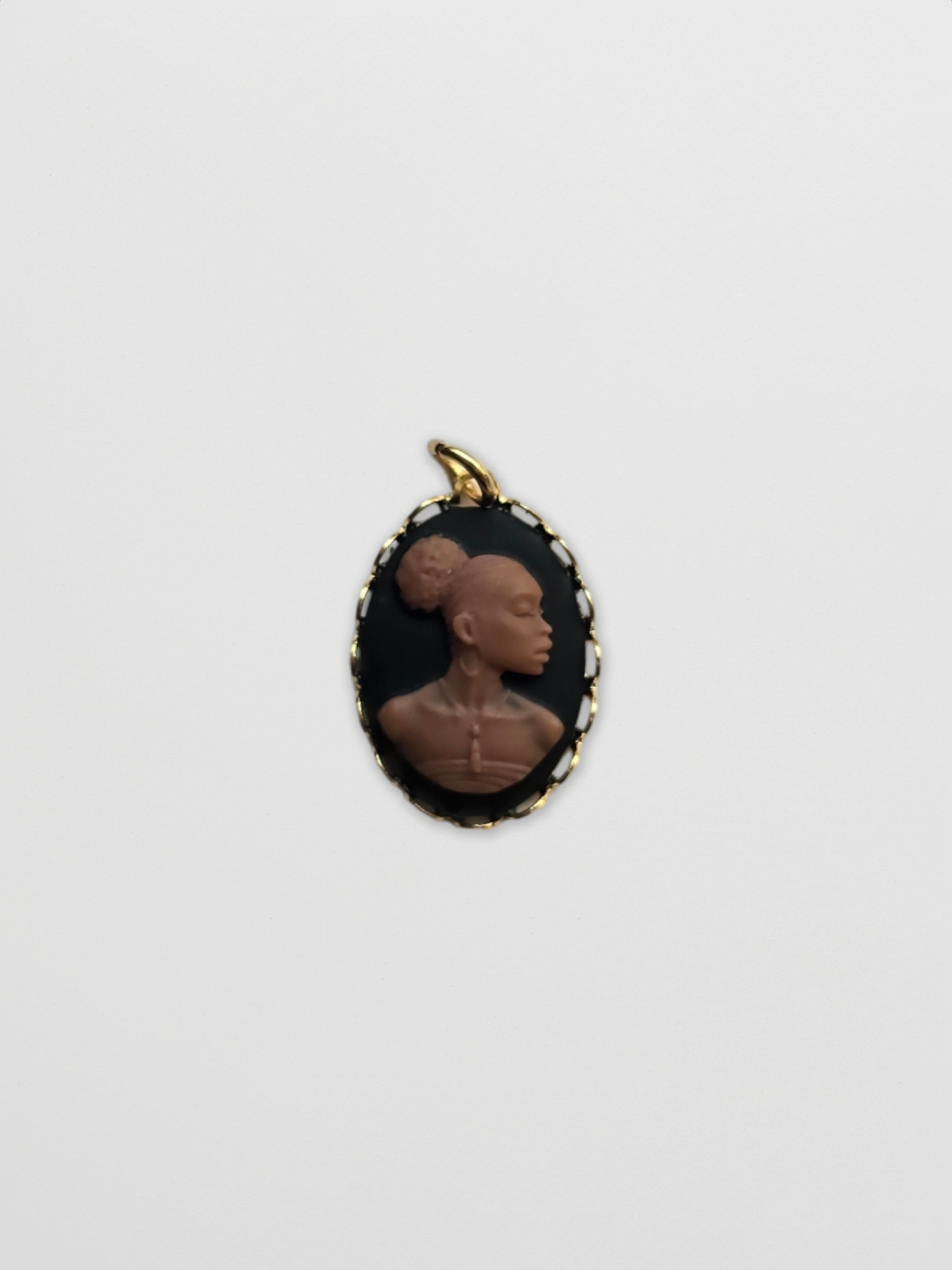 African Cameo Brown/Black Charm