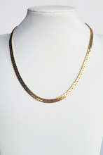 Load image into Gallery viewer, Vintage Monet Flat Curb Choker