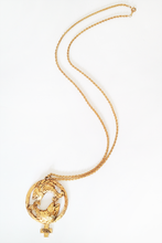 Load image into Gallery viewer, 70s Gold-Tone Chunky Picses Pendant Necklace