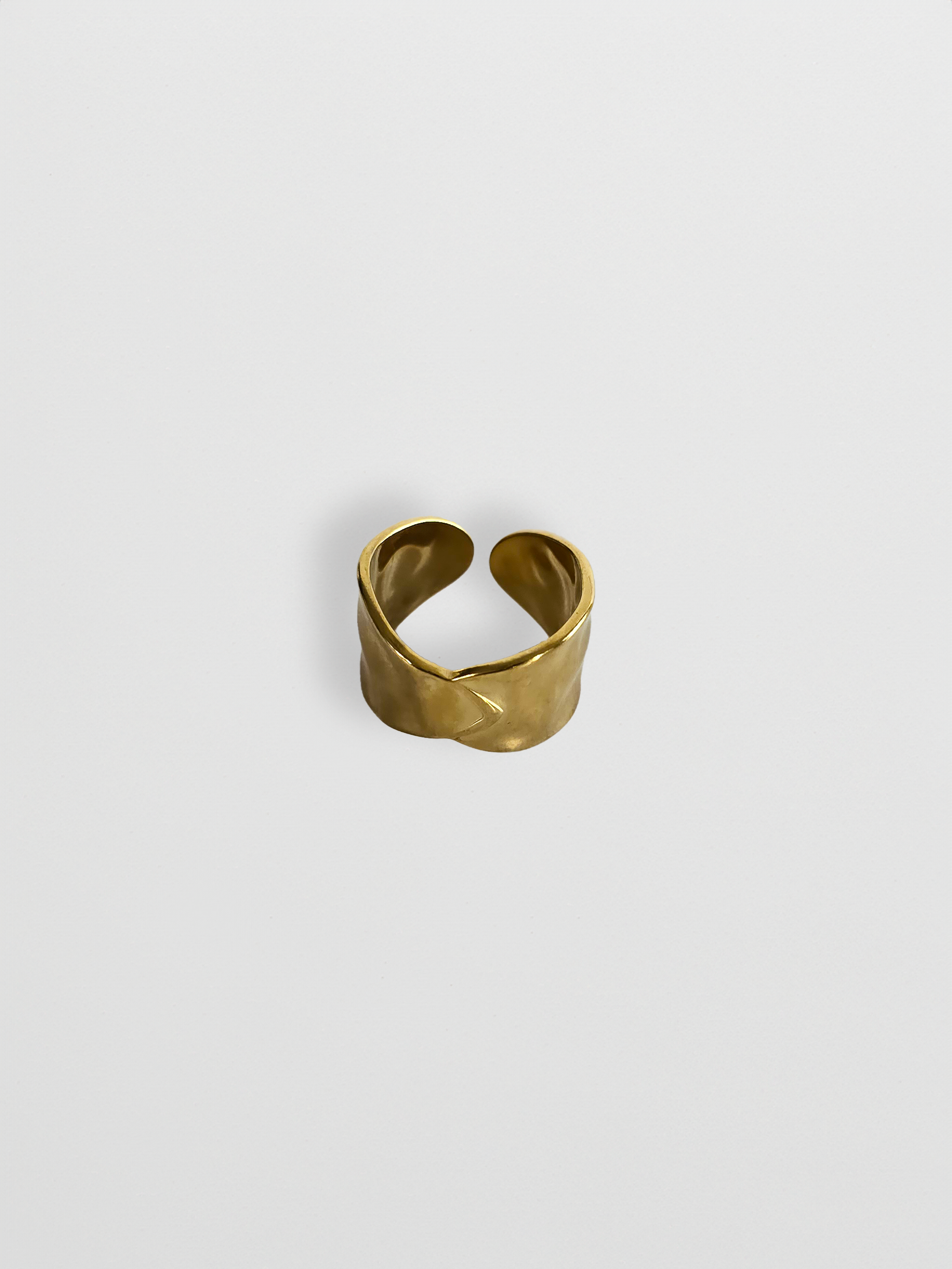 Hanna Hammered Ring
