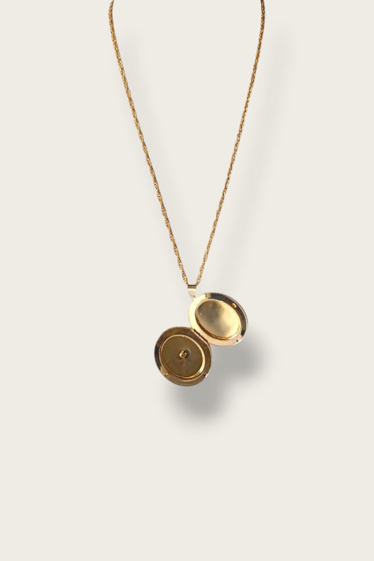 50/60's Oval Filigree Locket Necklace