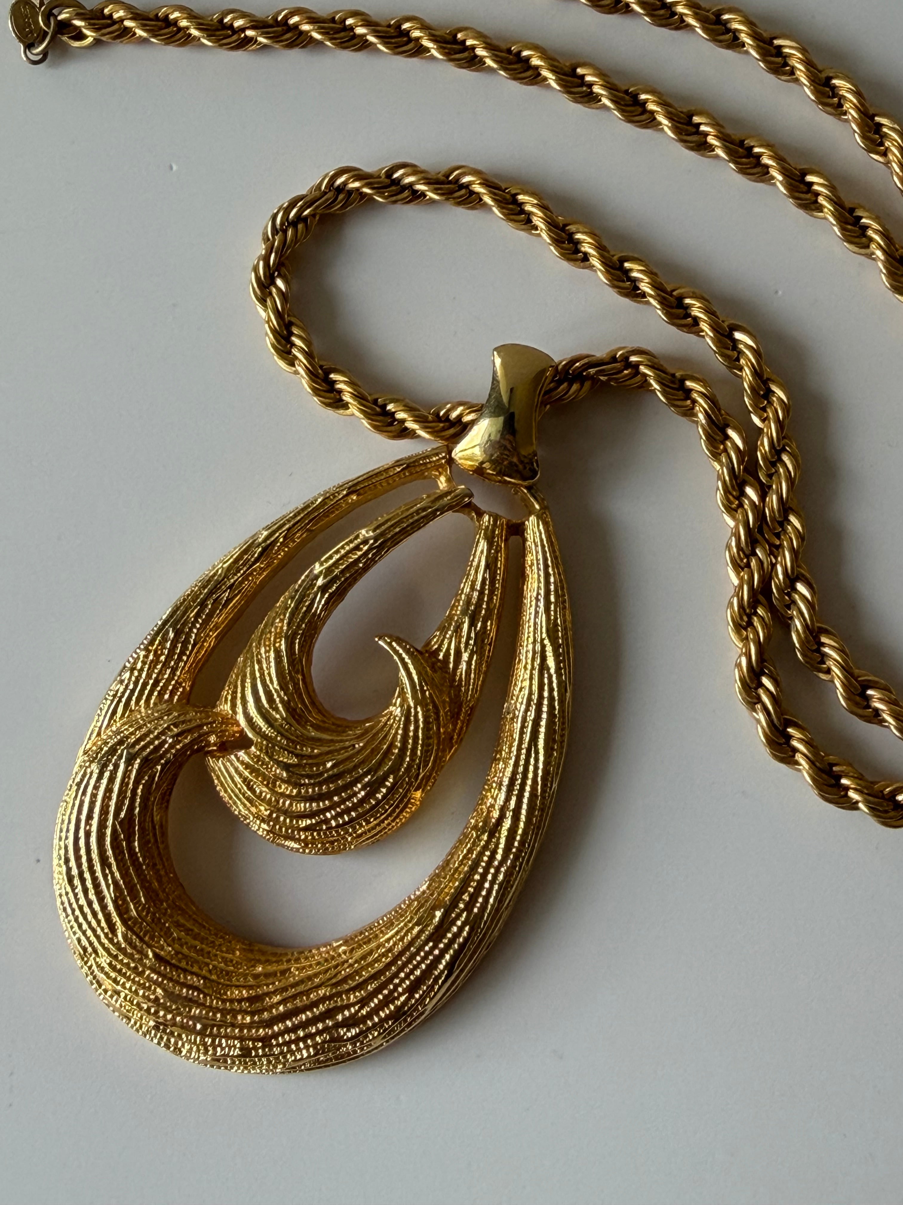 Vintage Sculptural Teardrop Necklace