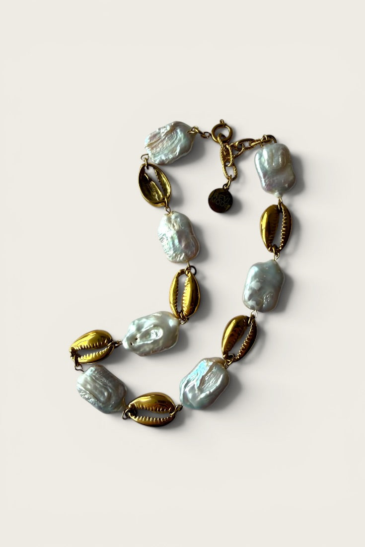 Kaia Keshi Pearl Choker