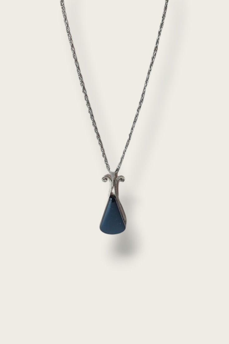 70's Avon Ebony Teardrop Necklace