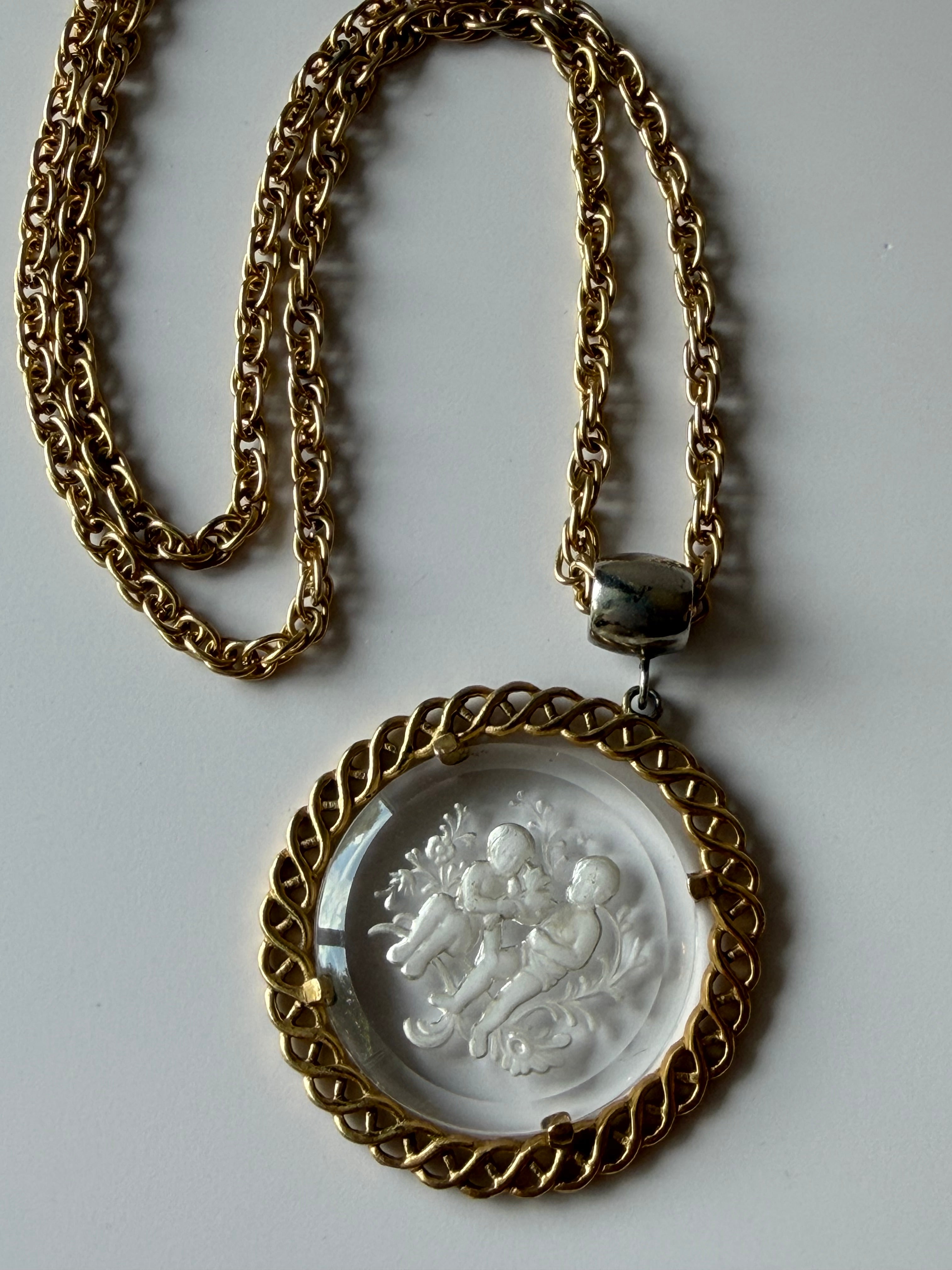 60’s Gold-Tone Glass Intaglio Gemini Pendant Necklace
