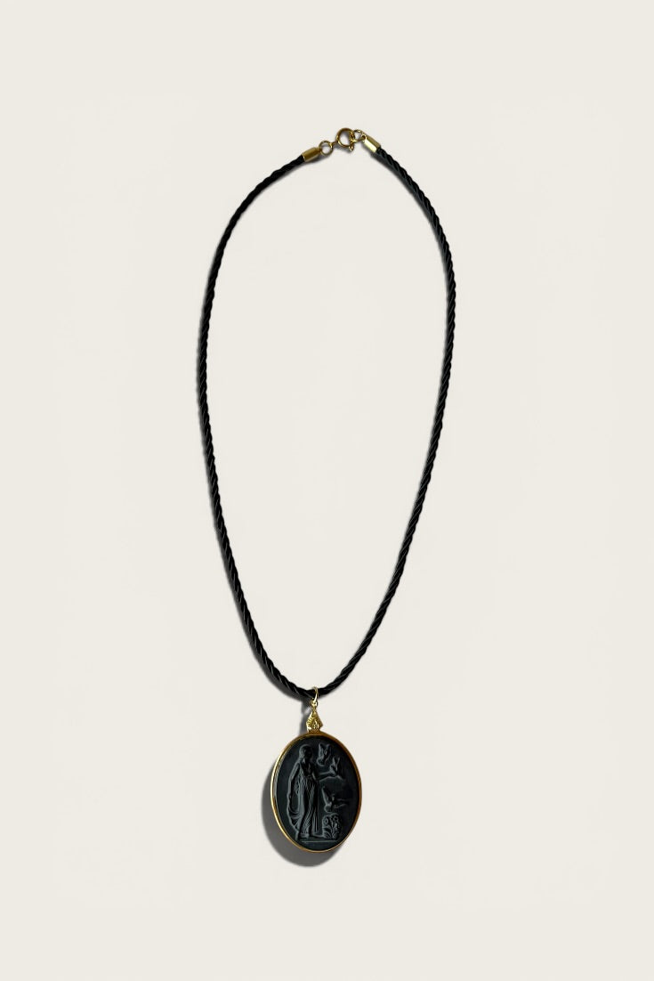 Vintage Cameo Necklace
