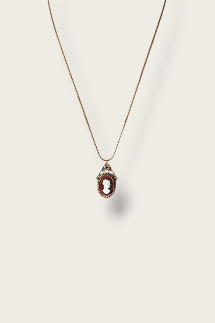 Vintage Reversible Cameo Pendant Necklace