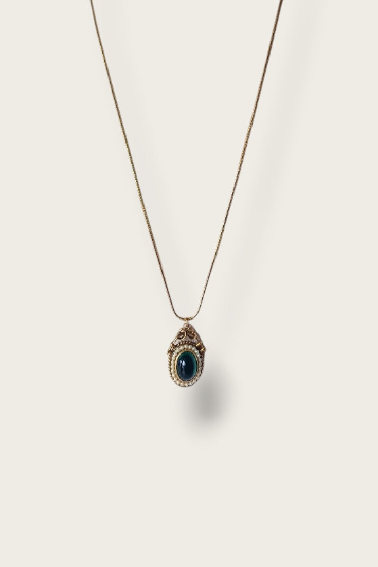 Vintage Reversible Cameo Pendant Necklace