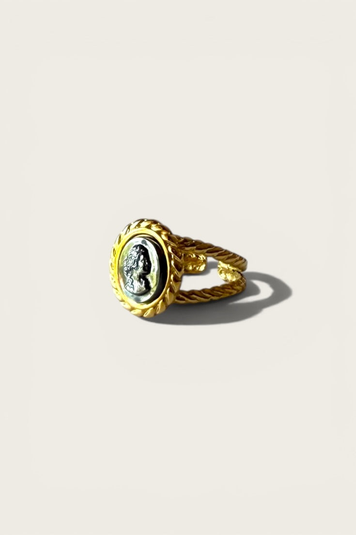 Twisted Rope Cameo Ring