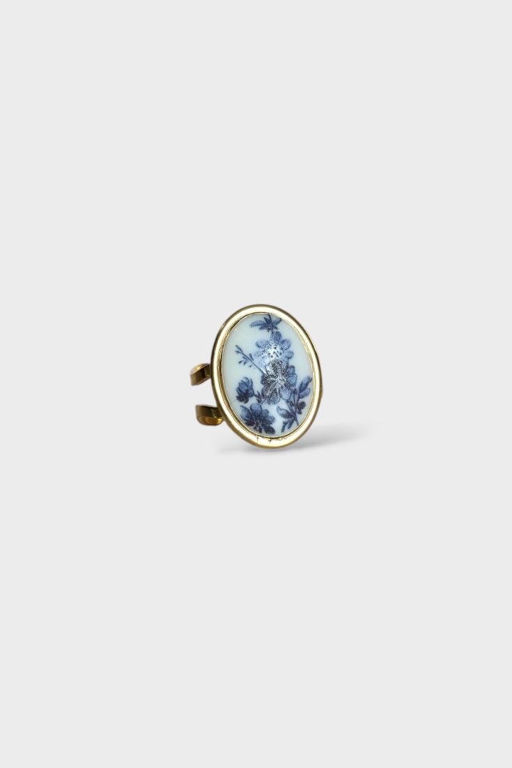Vintage Porcelain Blue Floral Ring