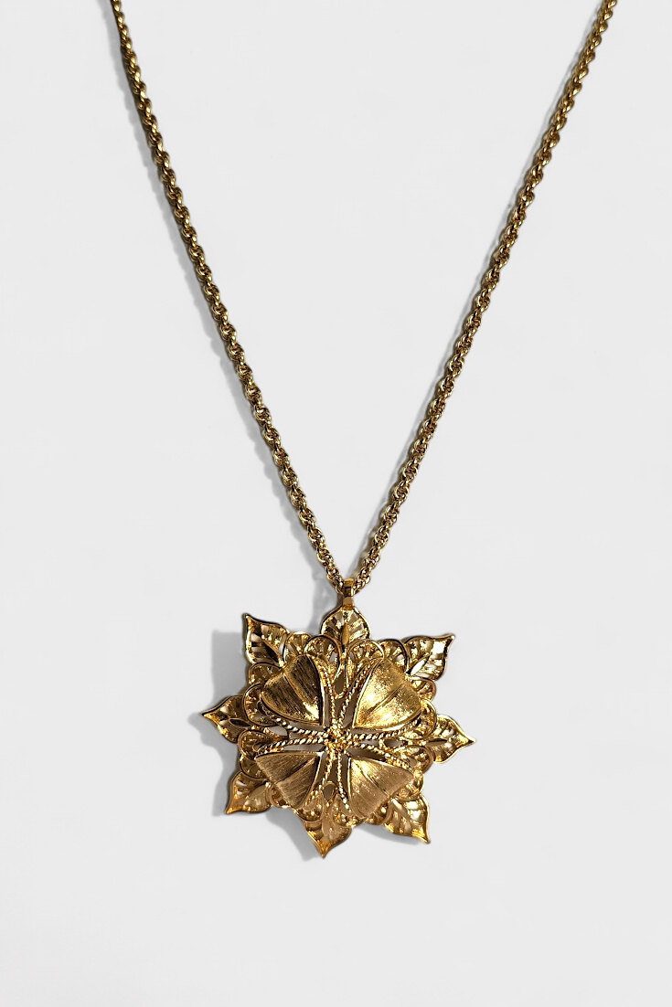 60's Gold-tone Monet Filagree Starburst Necklace