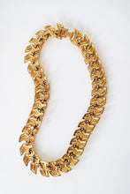 Load image into Gallery viewer, Vintage Gold-tone Chevron Collar Necklace