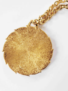 70's Chunky Medallion Pendant Necklace