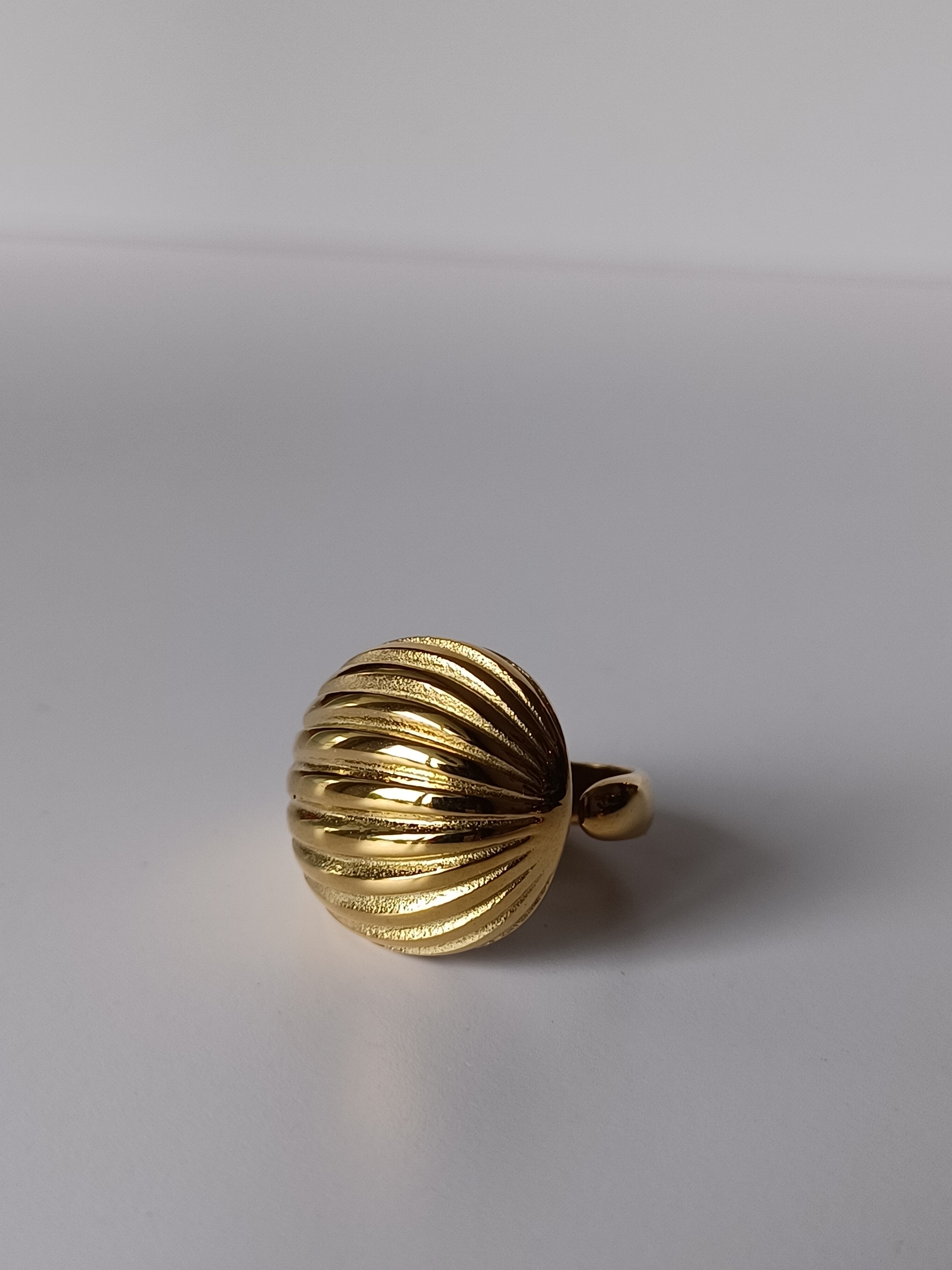 Shrimp Dome Ring