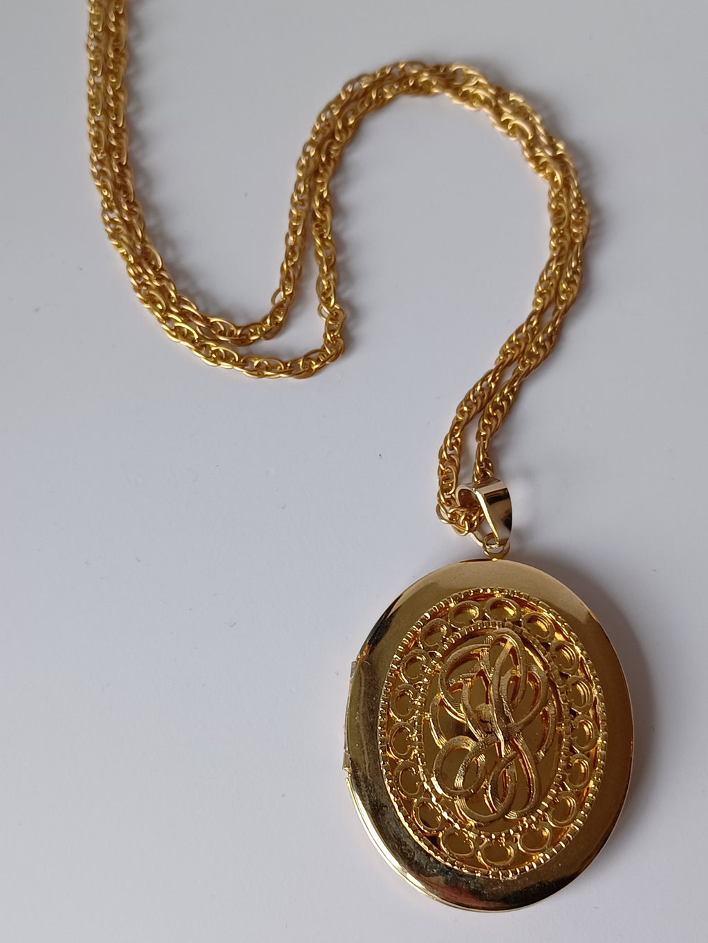 50/60's Oval Filigree Locket Necklace