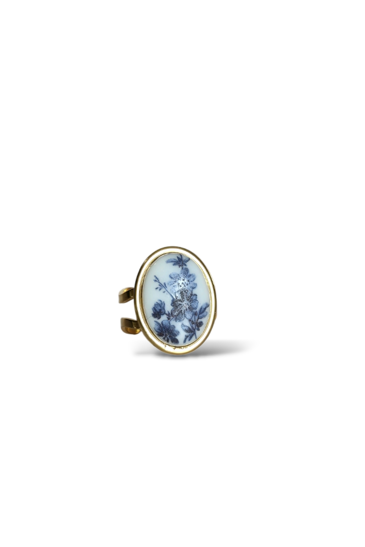 Vintage Porcelain Blue Floral Ring