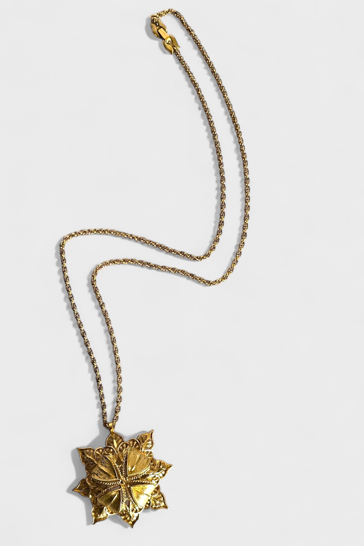 60's Gold-tone Monet Filagree Starburst Necklace