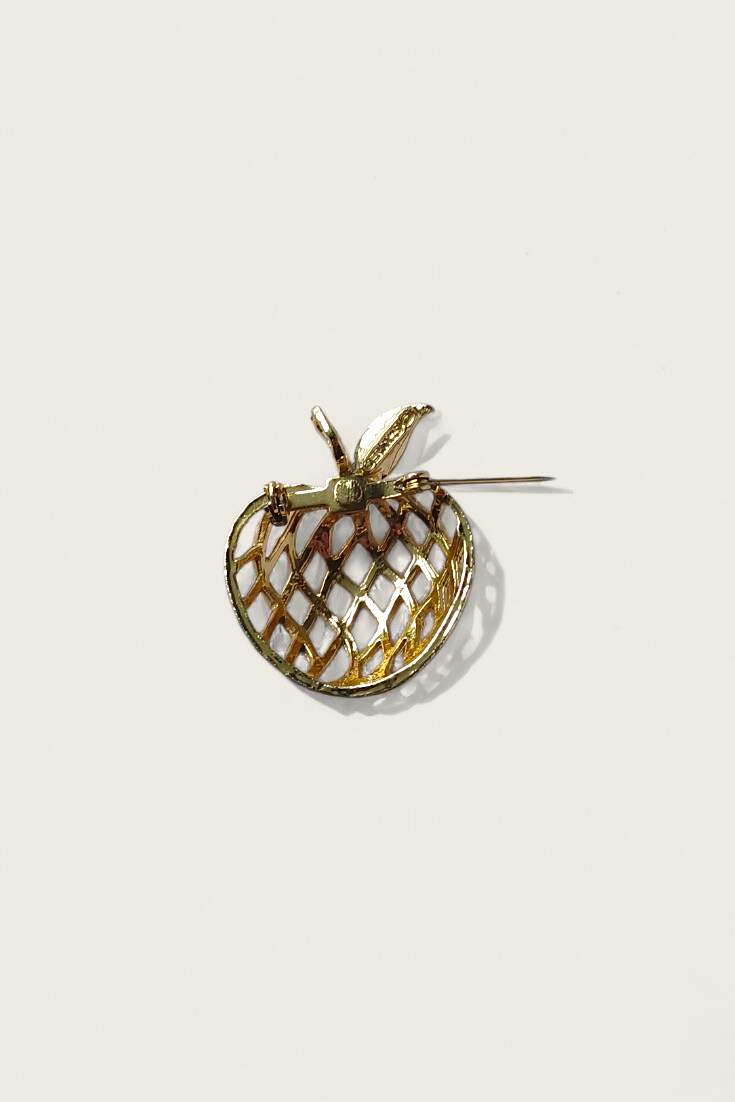 Vintage Gerry's Apple Brooch