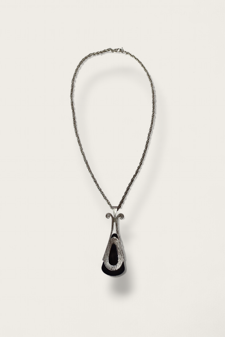 70's Avon Ebony Teardrop Necklace