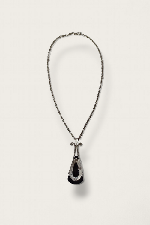70's Avon Ebony Teardrop Necklace