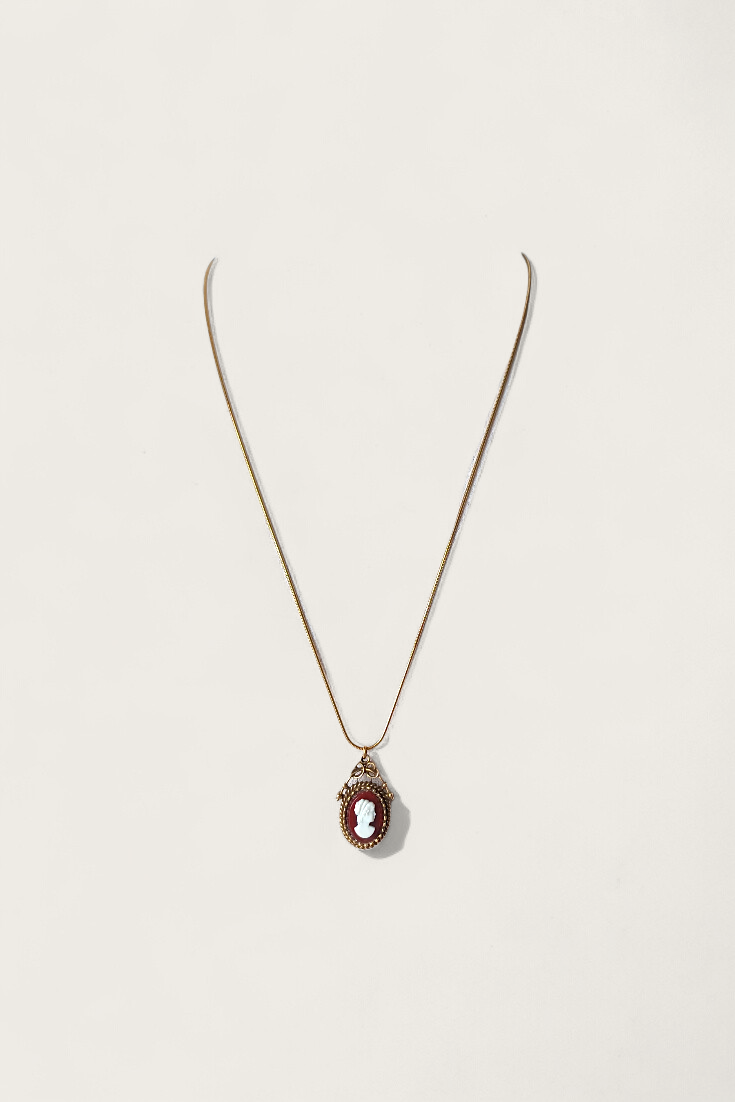 Vintage Reversible Cameo Pendant Necklace