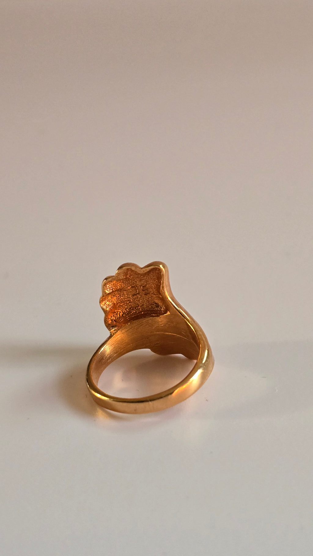 80s Sculptural Swirl Ring