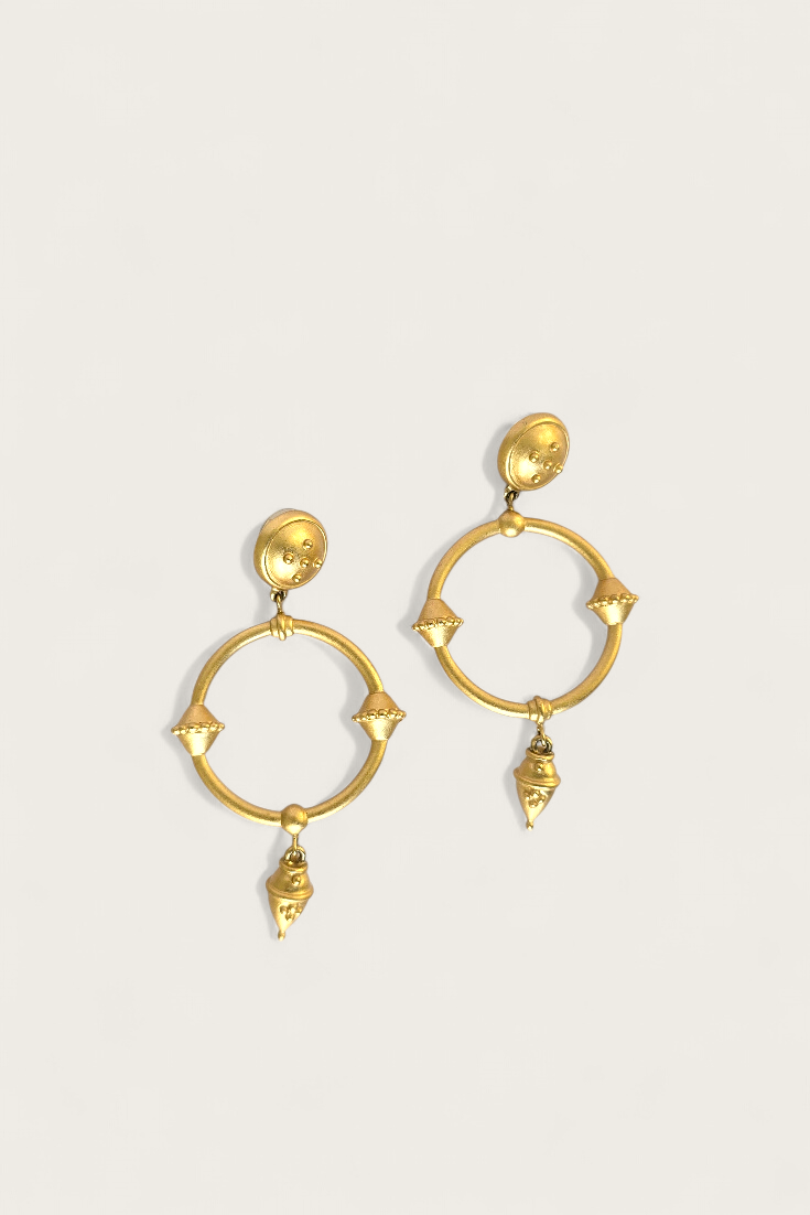 80/90’s Matte Finial Drop Earrings