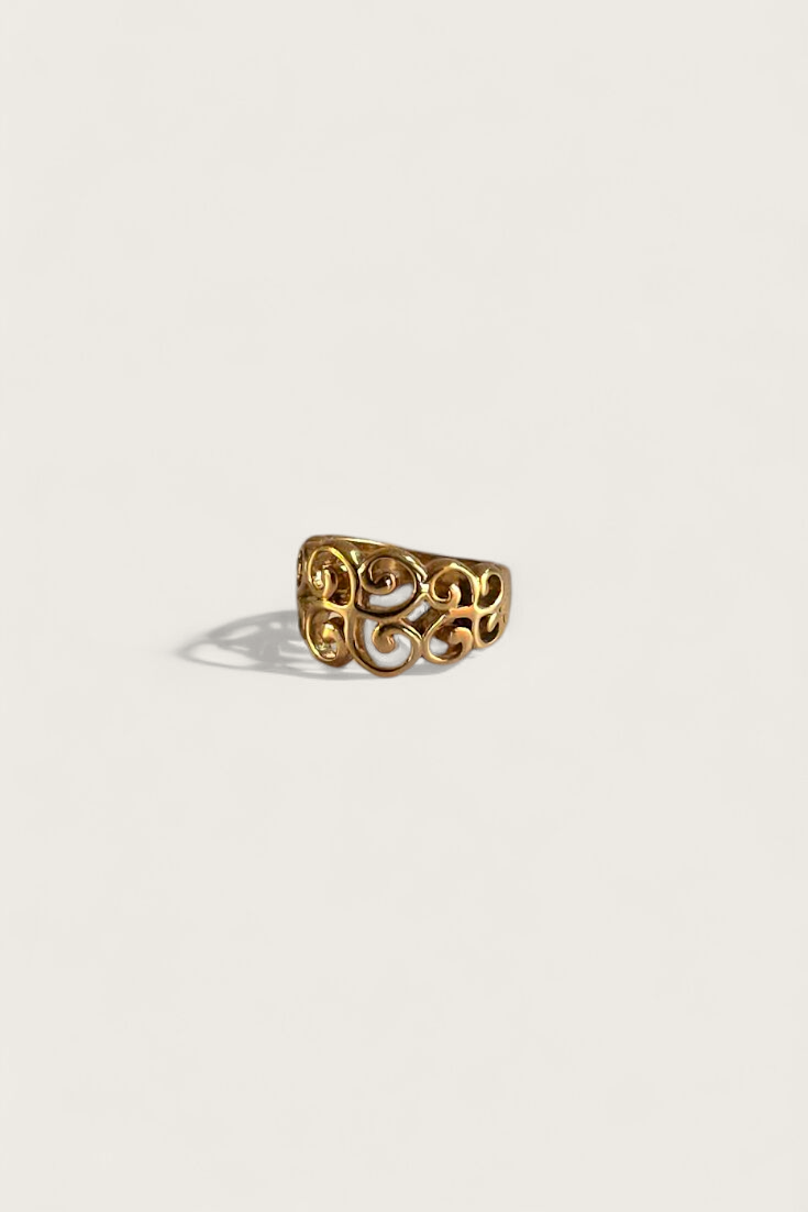 80s Scrollwork Cutout Ring