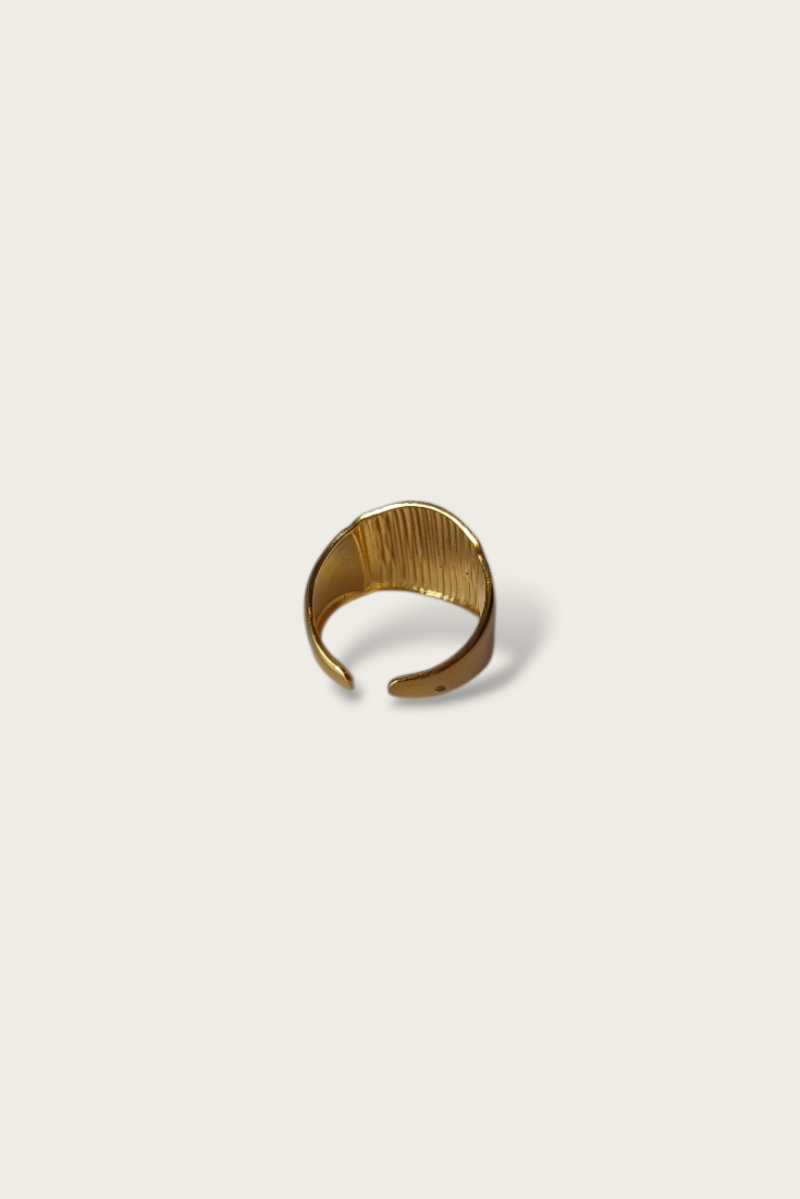 Ribbed Cuff Ring