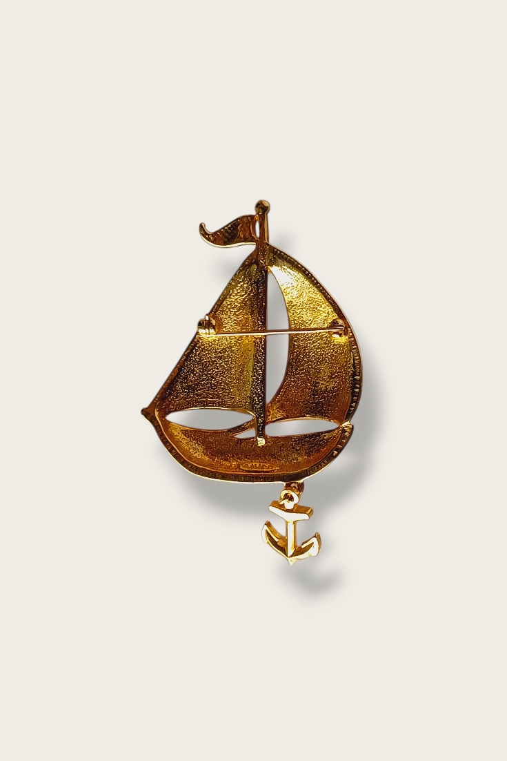 80's Avon Sailboat Brooch