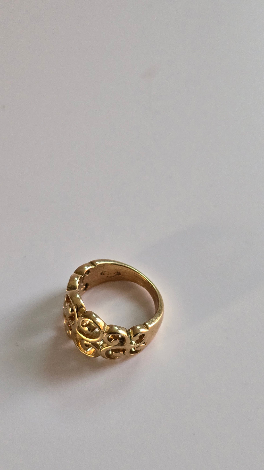 80s Scrollwork Cutout Ring