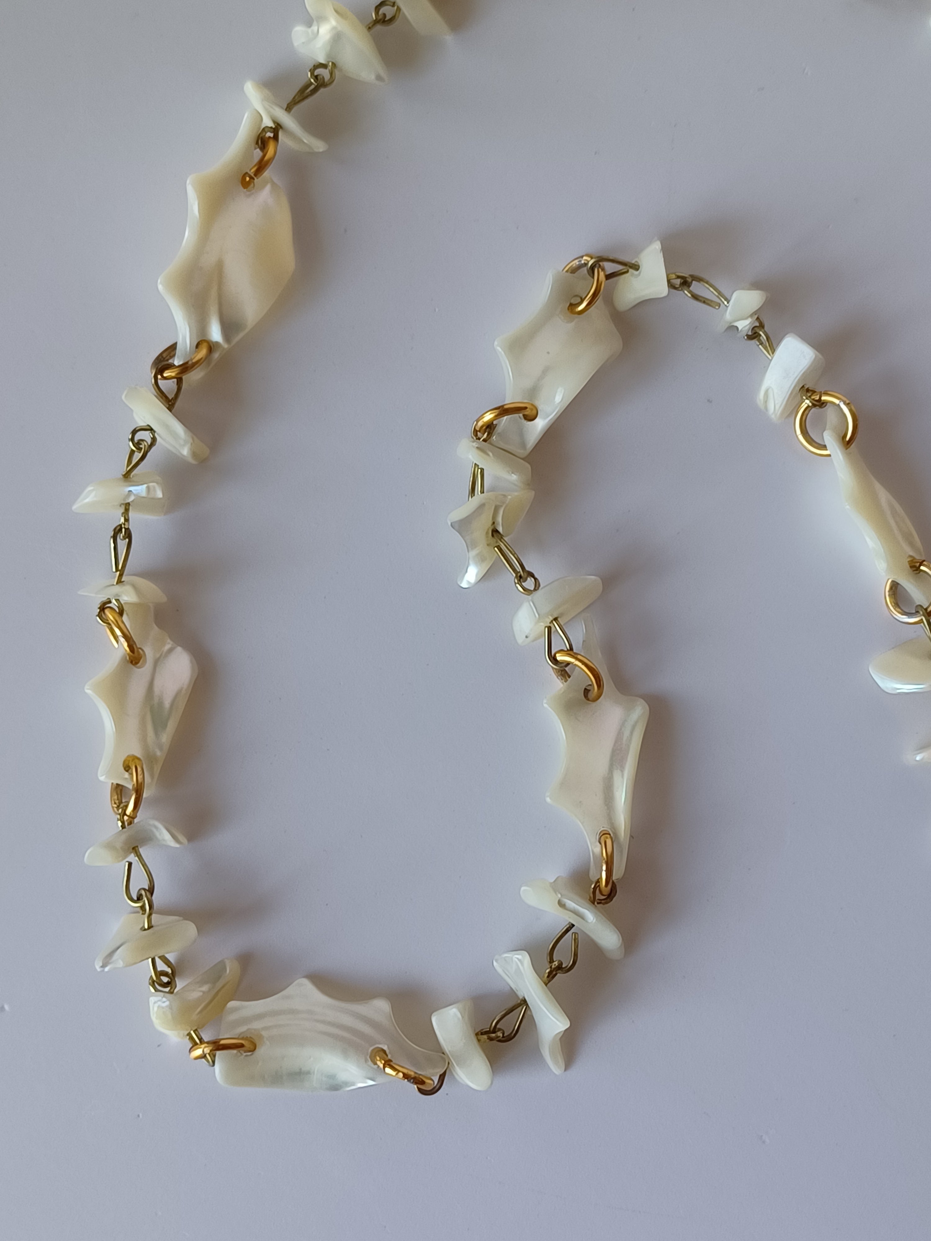 70's Mother of Pearl Shell Necklace