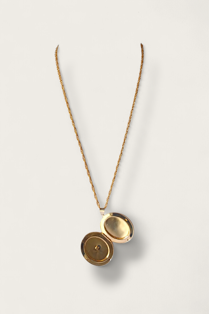 50/60's Oval Filigree Locket Necklace