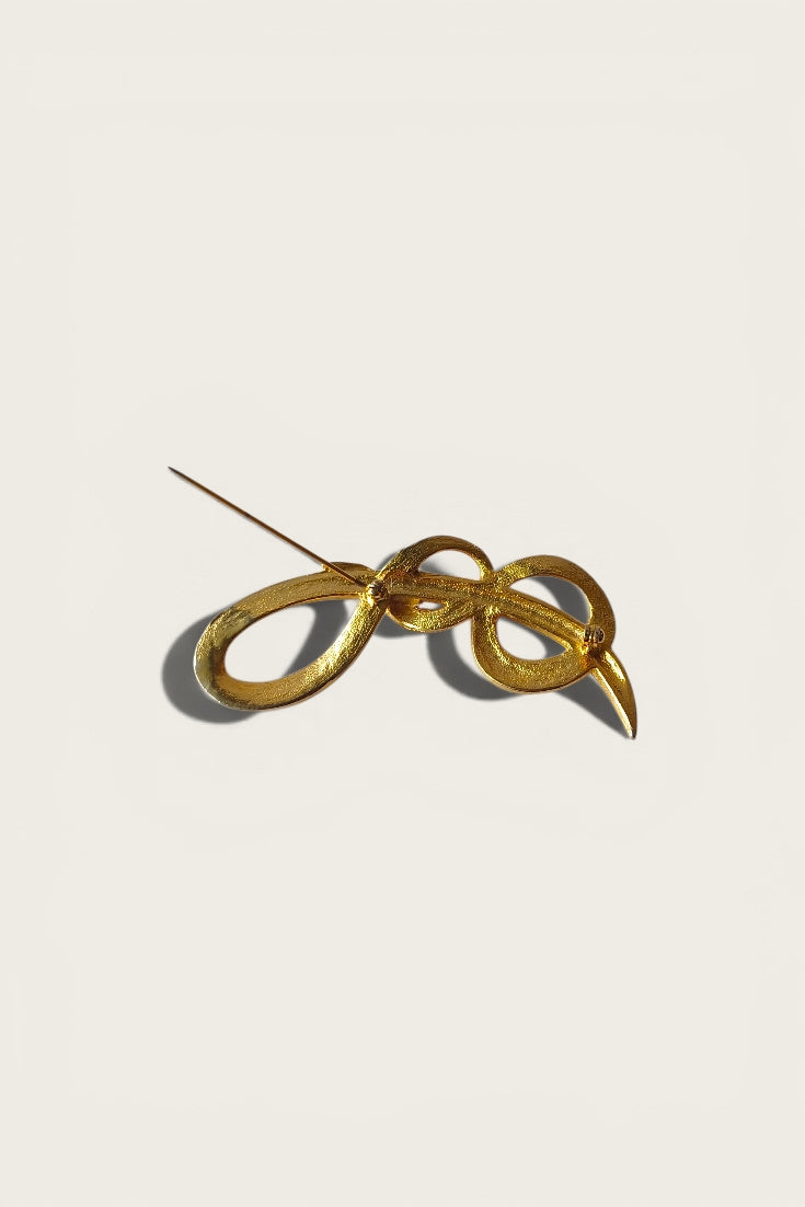 Vintage Infinity Loop Brooch