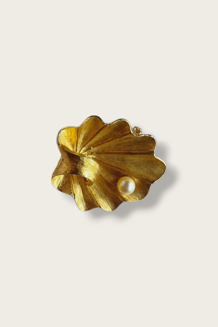 Vintage BSK Seashell Brooch