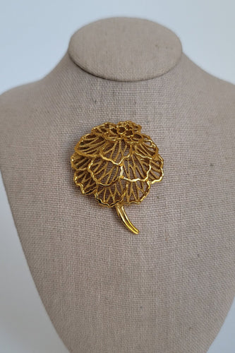 50's Gold Tone Flower Brooch