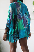 Load image into Gallery viewer, 90’s Blue Silk Patchwork Kimono